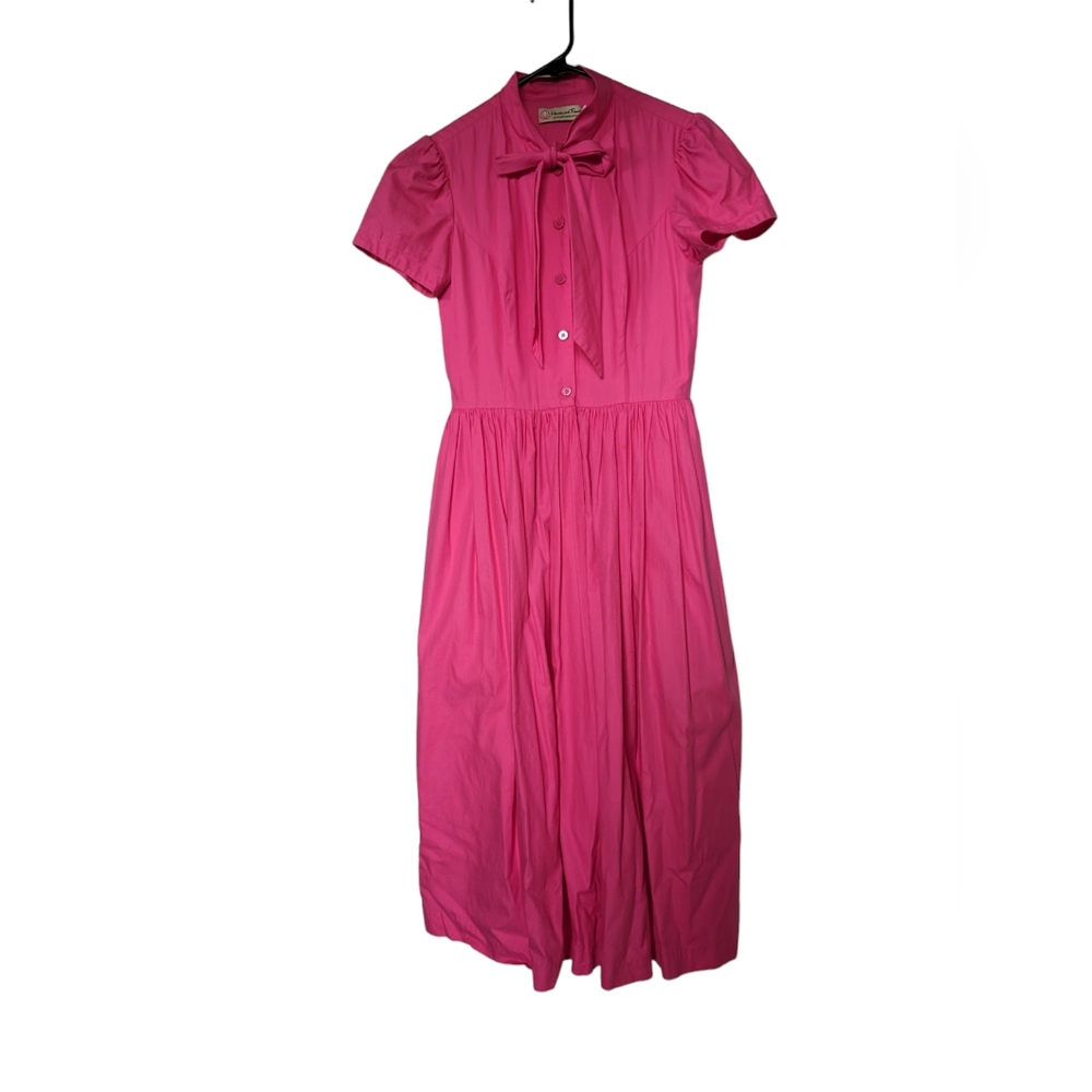 Darling hot pink cotton dress, necktie